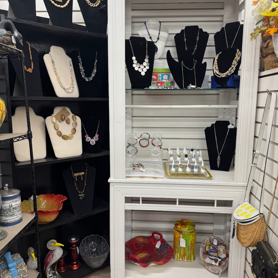 Simply Majestic Designs - Aisle 6