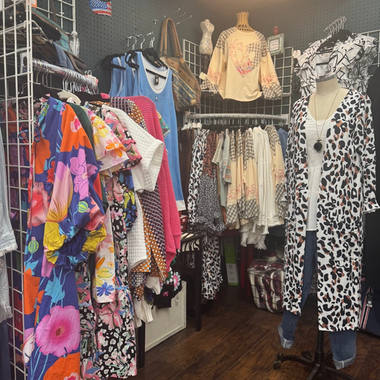 Sandy's Boutique - Aisle 8 & 10