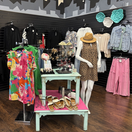 Urban Girl Boutique - Aisle 1