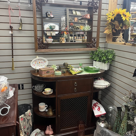 Decorative Shop - Aisle 4