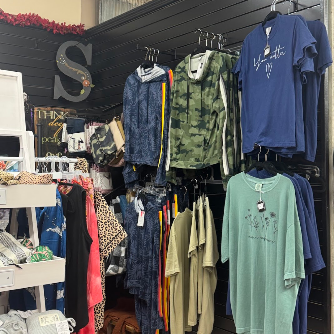 Sandy's Boutique - Aisle 8 & 10